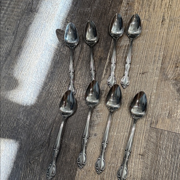 Hampton Court Elegant Vintage Silver Cutlery Set- 40 pieces - Picture 3 of 8